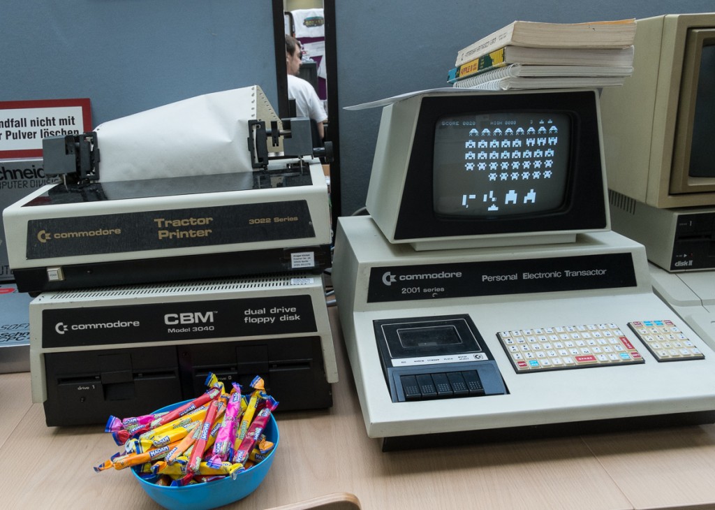 Commodore Pet 2001, 3022 printer and 3040 dual drive floppy driv